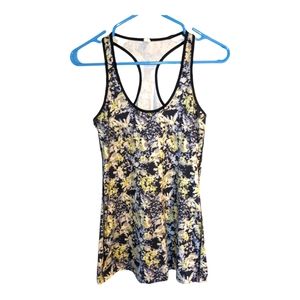 Lululemon Althletica Tank US Size 6 Black Green Purple Floral